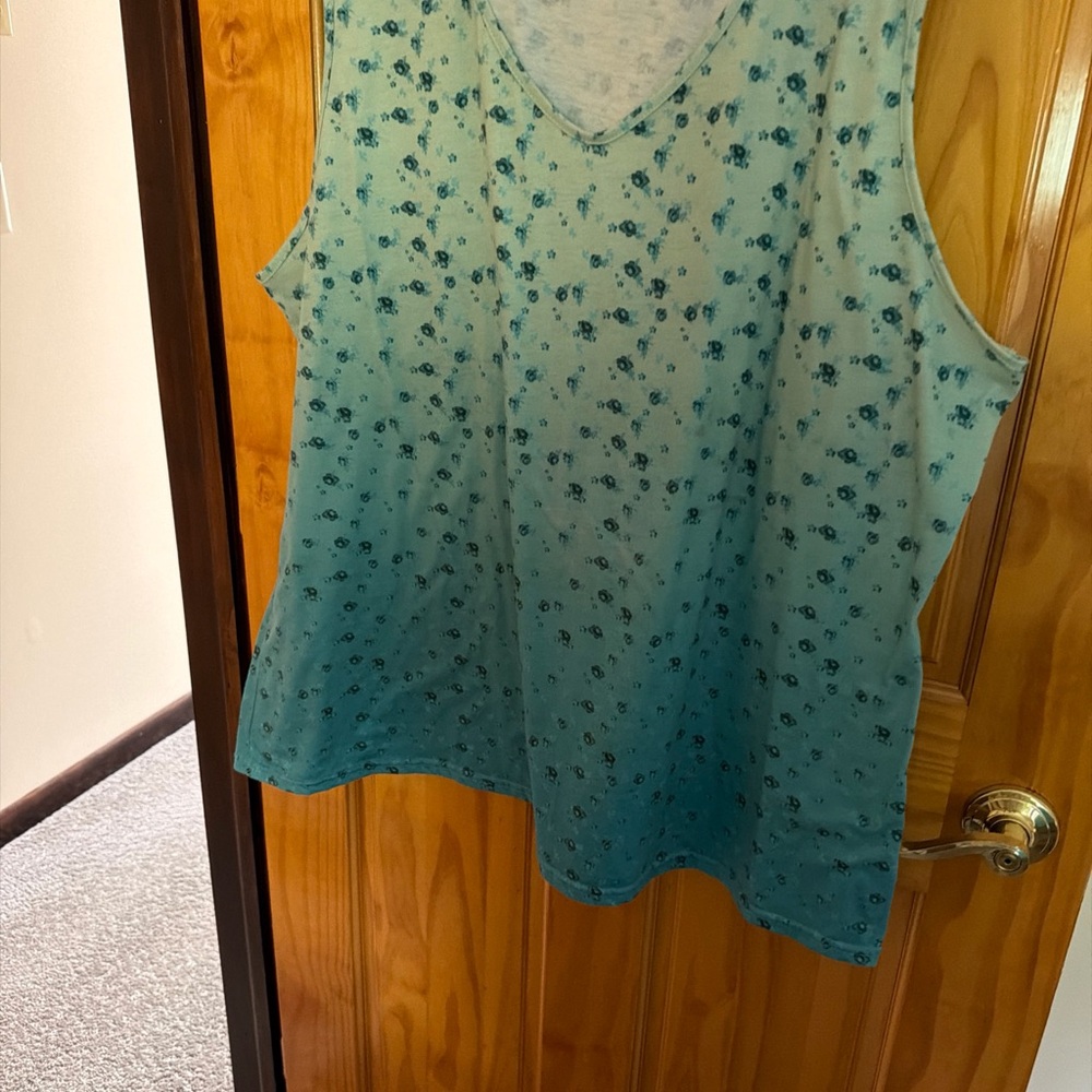 Women's Teal Floral Ombre Sleeveless Tank Top